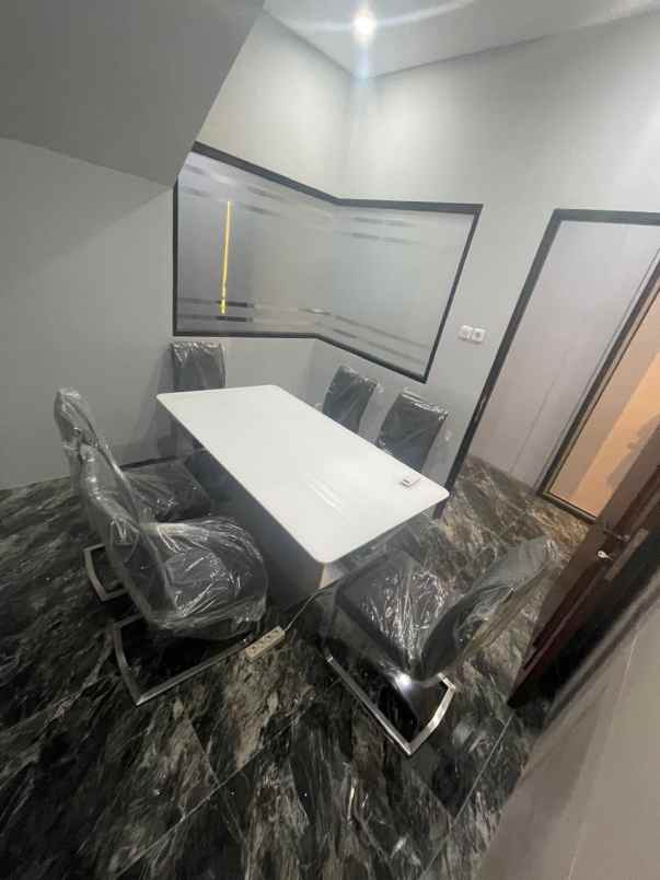 dijual ruko 2 lantai
