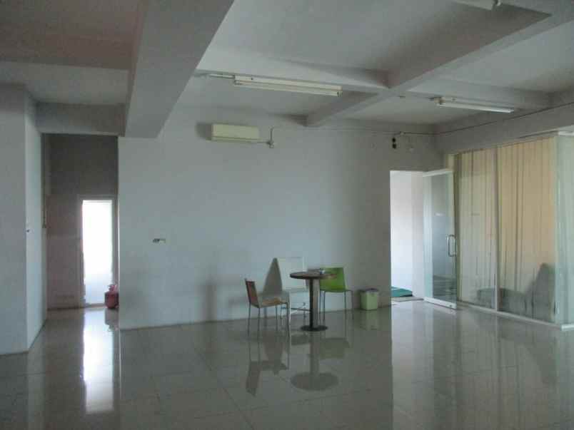dijual ruko gudang kantor caturtunggal kec depok