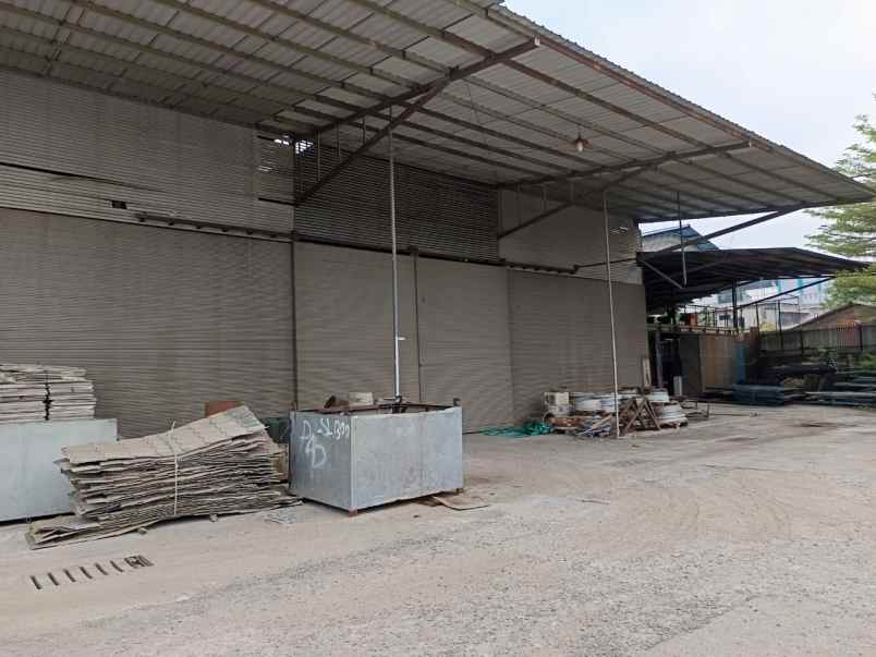 dijual ruko gudang kantor jual pabrik baja sangat