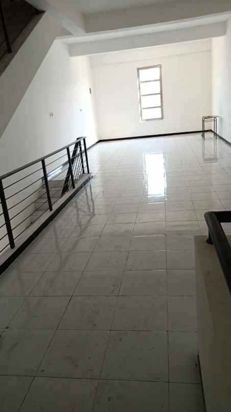 dijual ruko gudang kantor kalianak permai