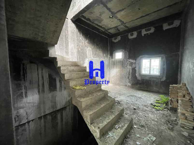 dijual ruko gudang kantor komplek denali jalan denai