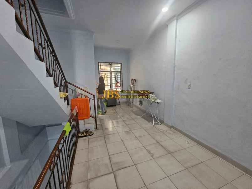 dijual ruko gudang kantor komplek krakatau mas jalan