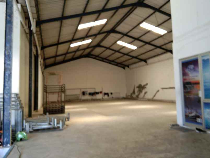 dijual ruko gudang kantor safe n lock rangkah kidul