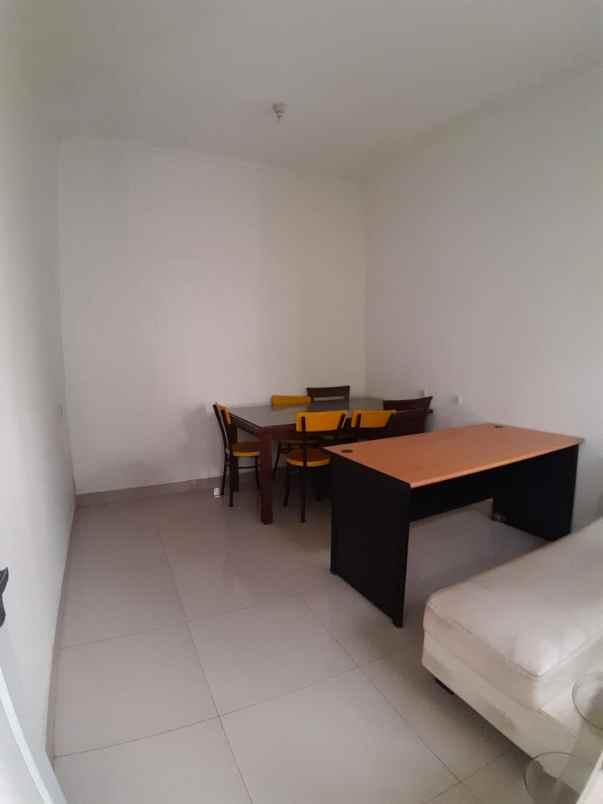 dijual ruko siap pakai di metland transyogi cileungsi