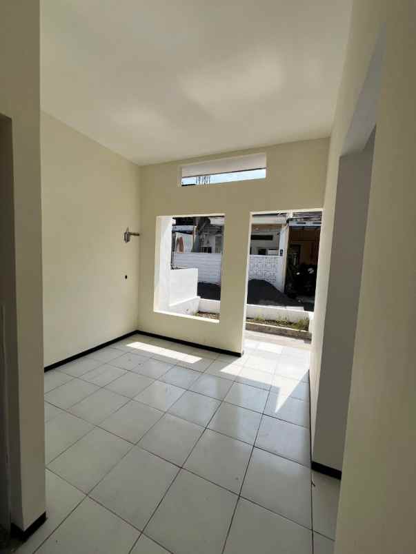 dijual rumah 1 lantai ready stock di singosari malang