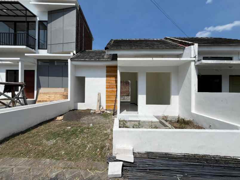 dijual rumah 1 lantai ready stock di singosari malang
