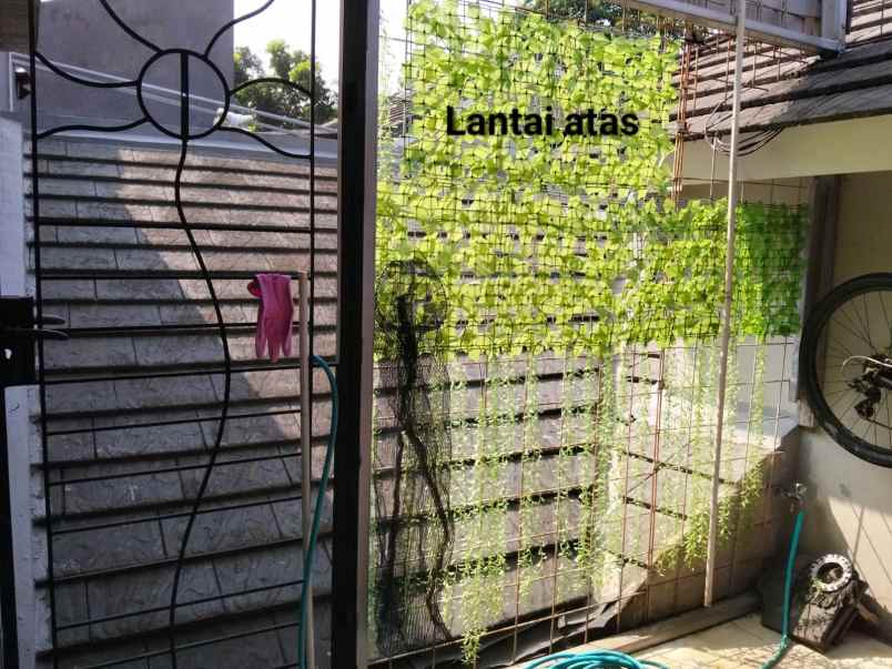 dijual rumah 1500000000