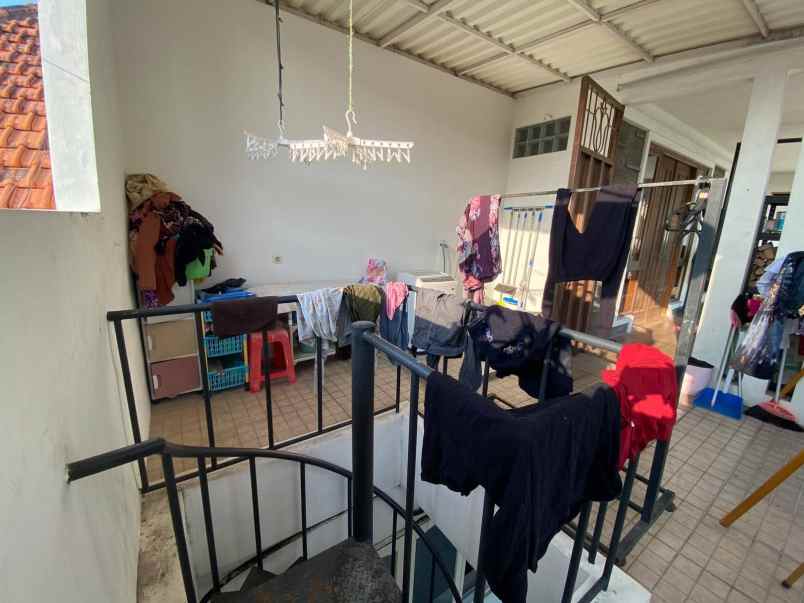 dijual rumah 2 lantai gading ketabang sby pusat nego