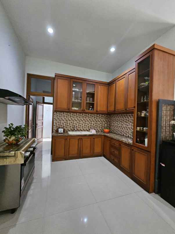 dijual rumah 456 warung buncit pancoran