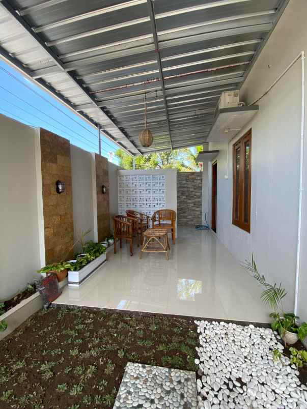 dijual rumah 793g p83 jl lempongsari