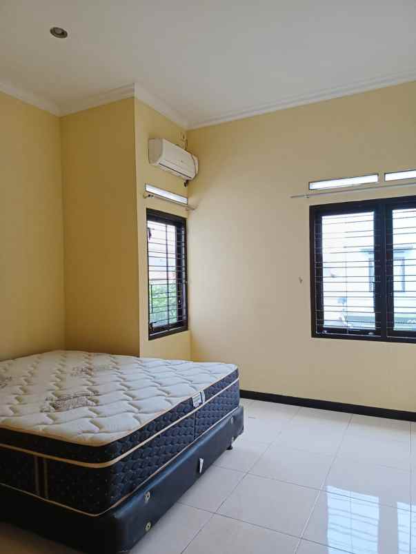 dijual rumah antapani