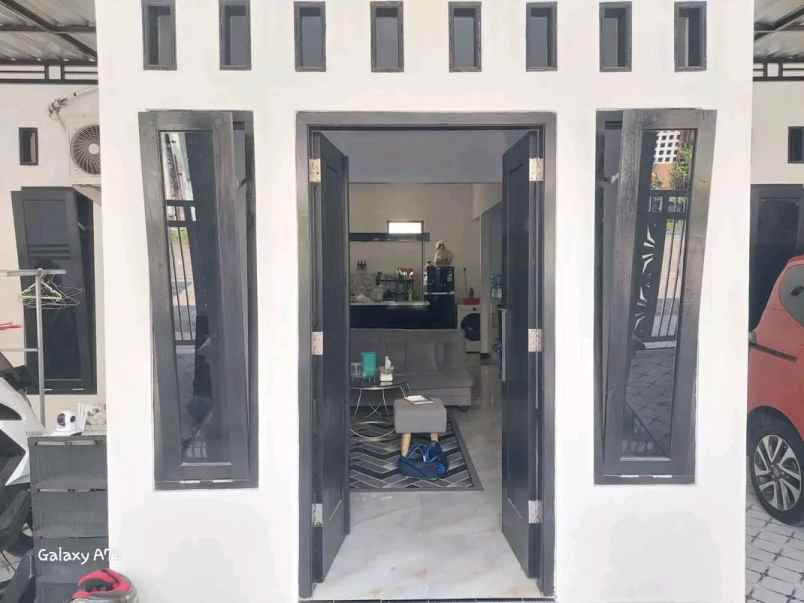 dijual rumah argorejo