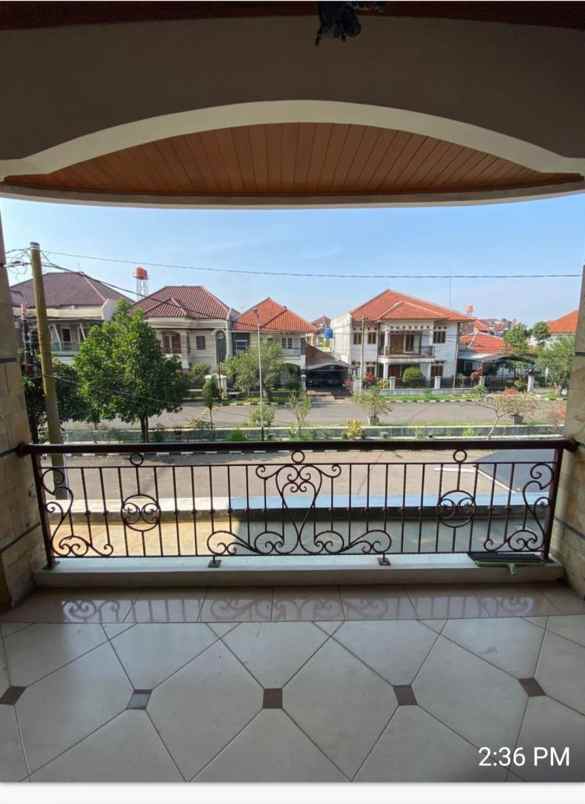 dijual rumah aria graha regency