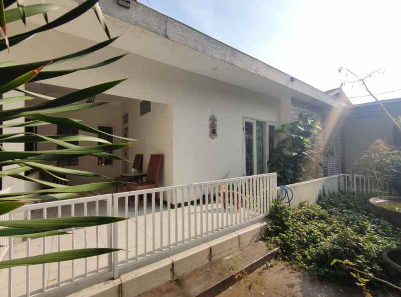 dijual rumah asemrowo surabaya