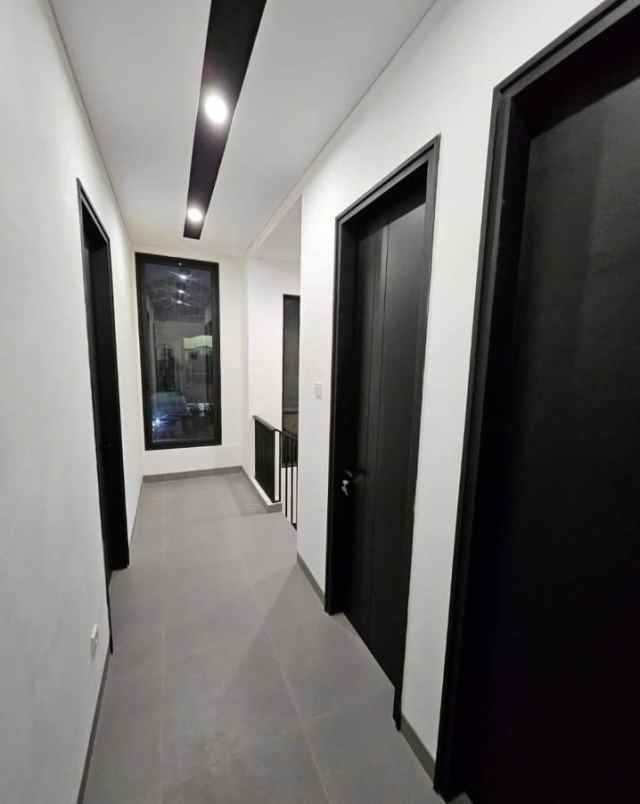 dijual rumah babatan pantai surabaya timur