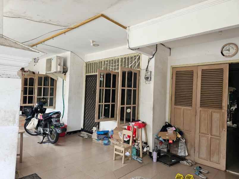 dijual rumah babatan pantai utara