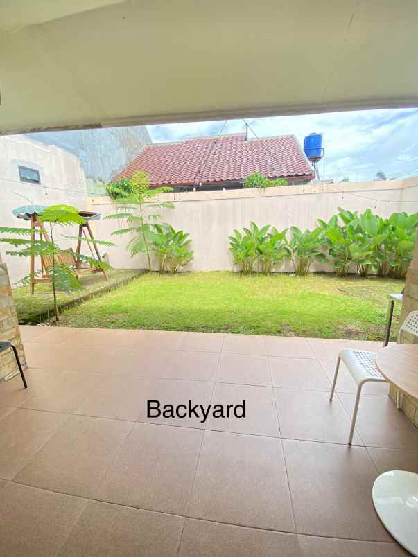 dijual rumah bagus anti banjir strategis