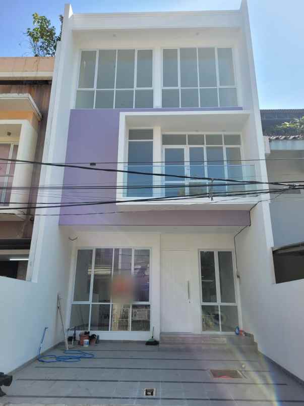 dijual rumah baru 3 5lantai di hibrida kelapa gading