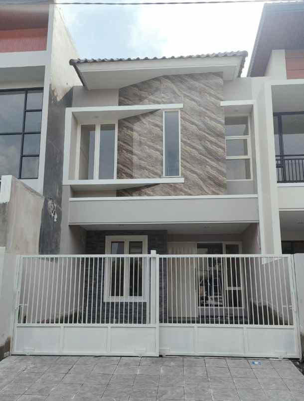 dijual rumah baru di baruk utara surabaya timur