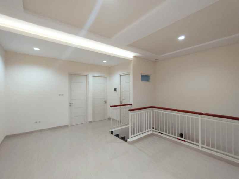 dijual rumah baru di baruk utara surabaya timur