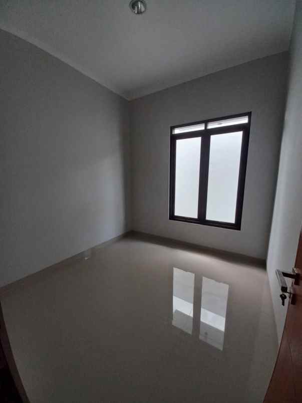 dijual rumah baru siap huni di ciganitri bandung
