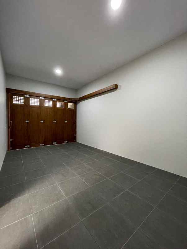 dijual rumah baturan trihanggo gamping