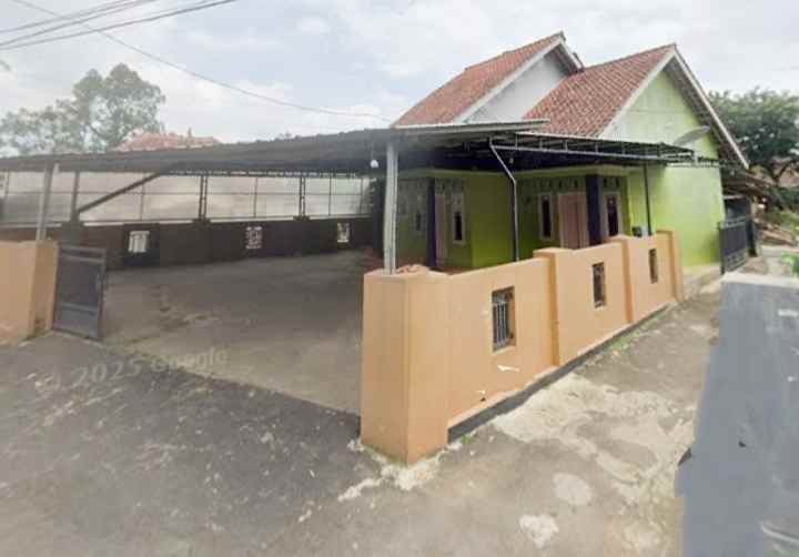 dijual rumah beber