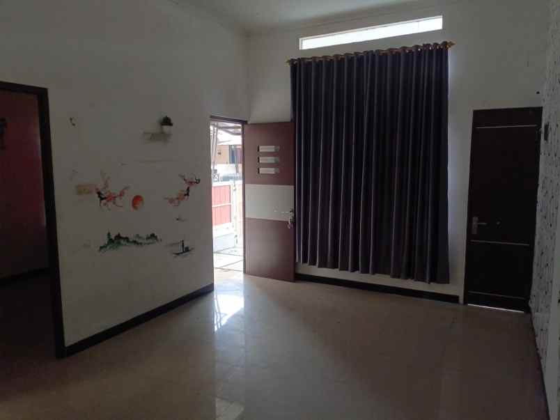 dijual rumah bedahan sawangan depok
