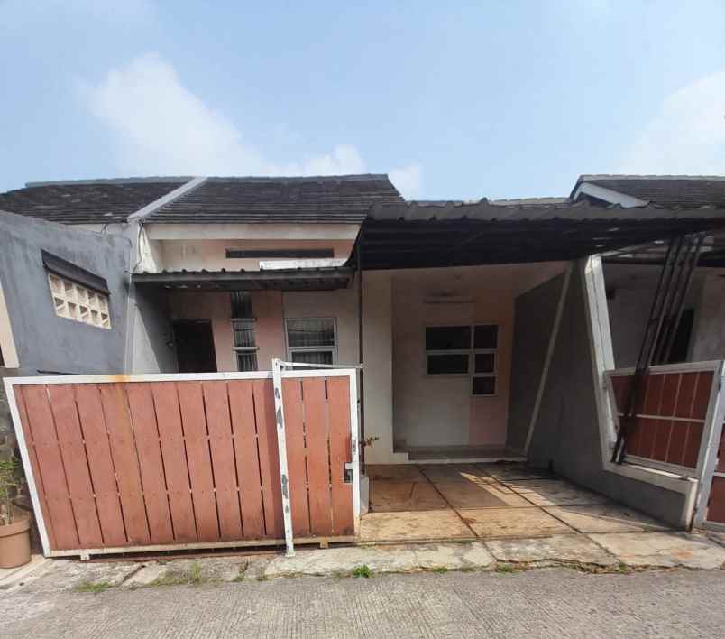 dijual rumah bedahan sawangan depok