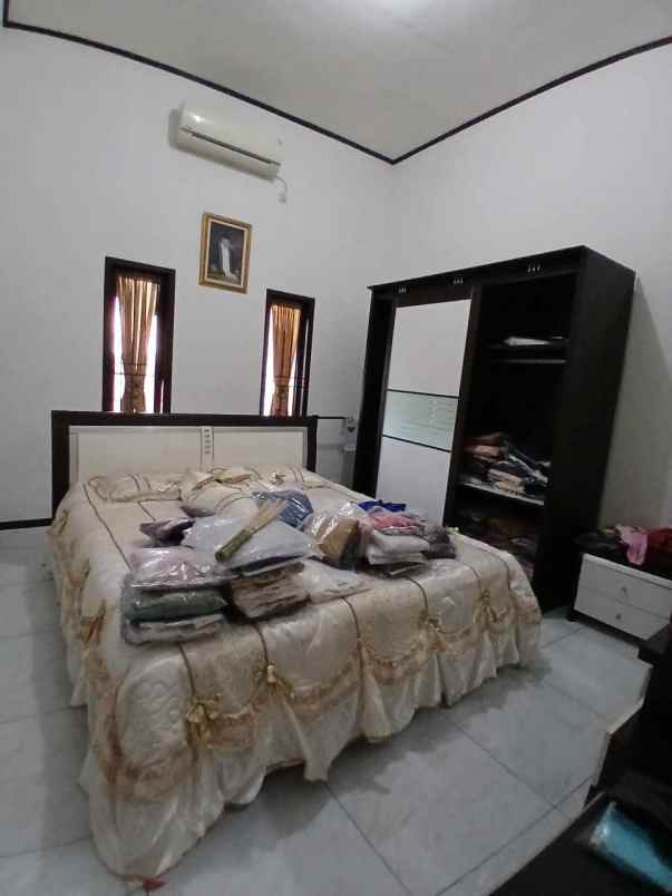 dijual rumah beji depok