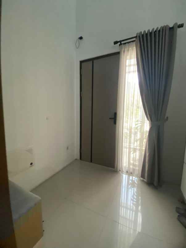 dijual rumah bojongsari depok