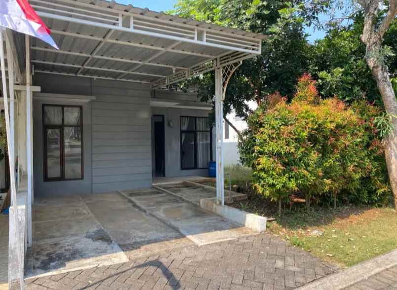 dijual rumah bsb village cluster aurora