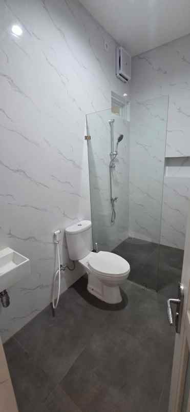 dijual rumah bukit golf riverside cibubur