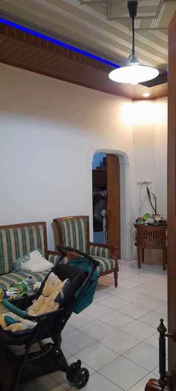 dijual rumah bumi wana mukti