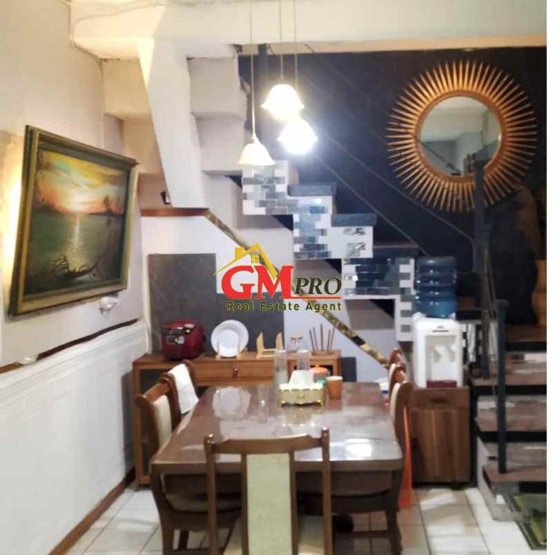 dijual rumah burangrang