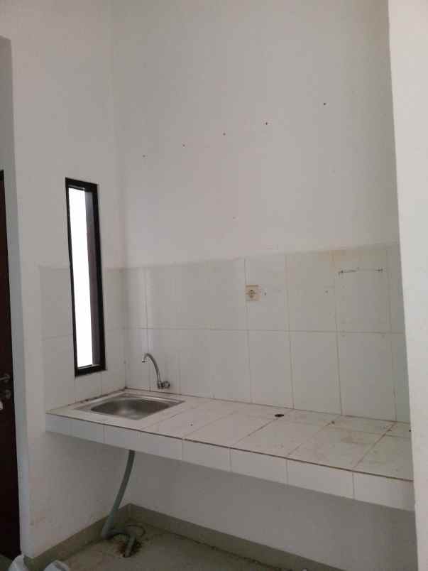 dijual rumah caringin bogor