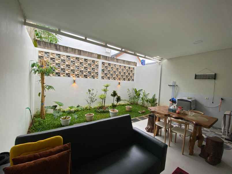 dijual rumah caringin bogor