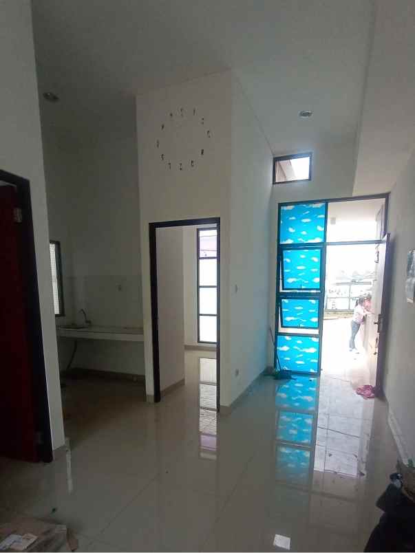 dijual rumah caringin bogor