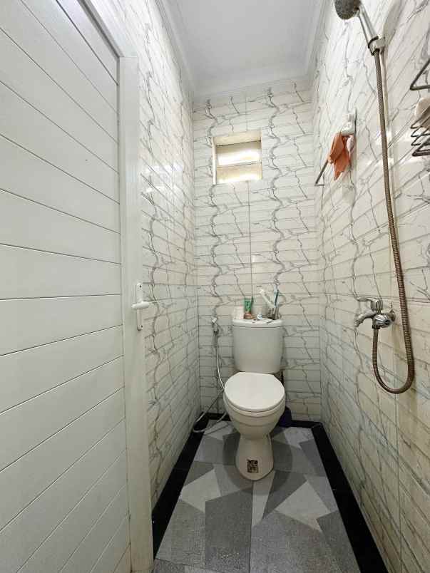 dijual rumah ceg