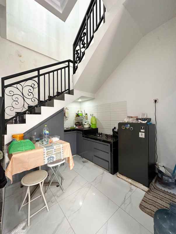 dijual rumah ceg