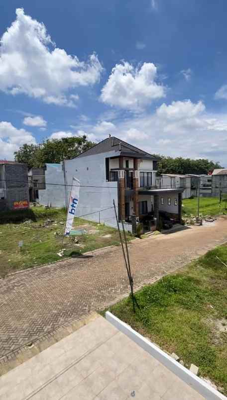 dijual rumah cemorokandang