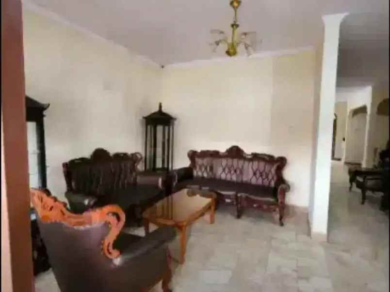 dijual rumah cempaka putih