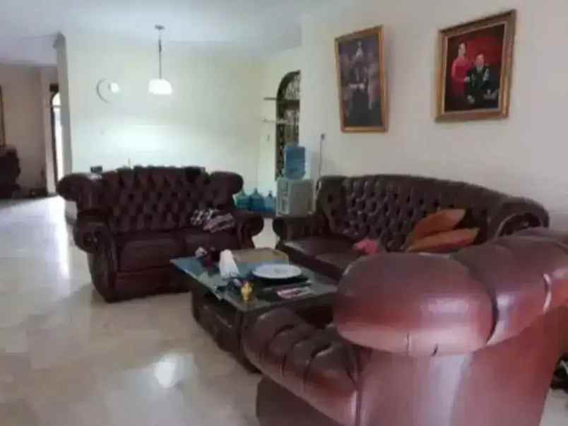 dijual rumah cempaka putih