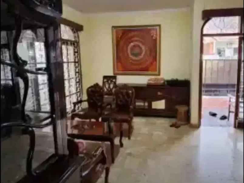 dijual rumah cempaka putih