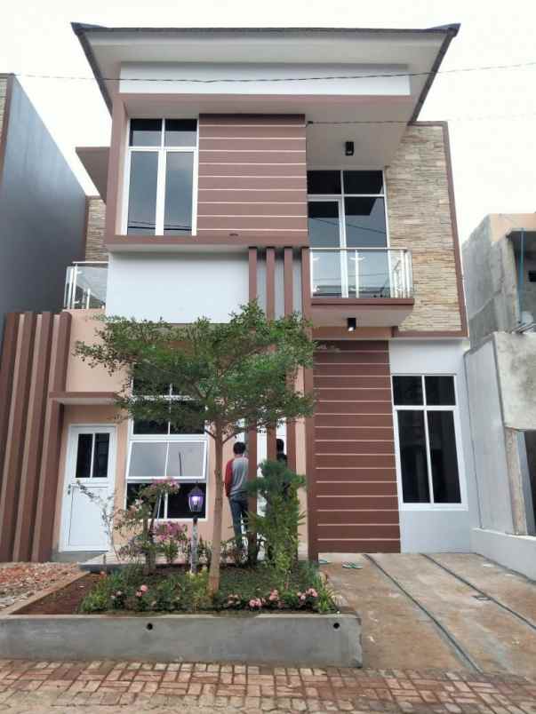 dijual rumah cibubur ciracas