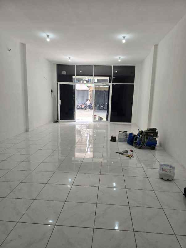 dijual rumah cideng