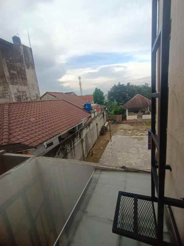 dijual rumah cimanggis depok