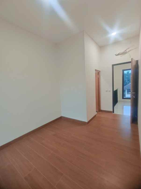 dijual rumah cimanggis depok