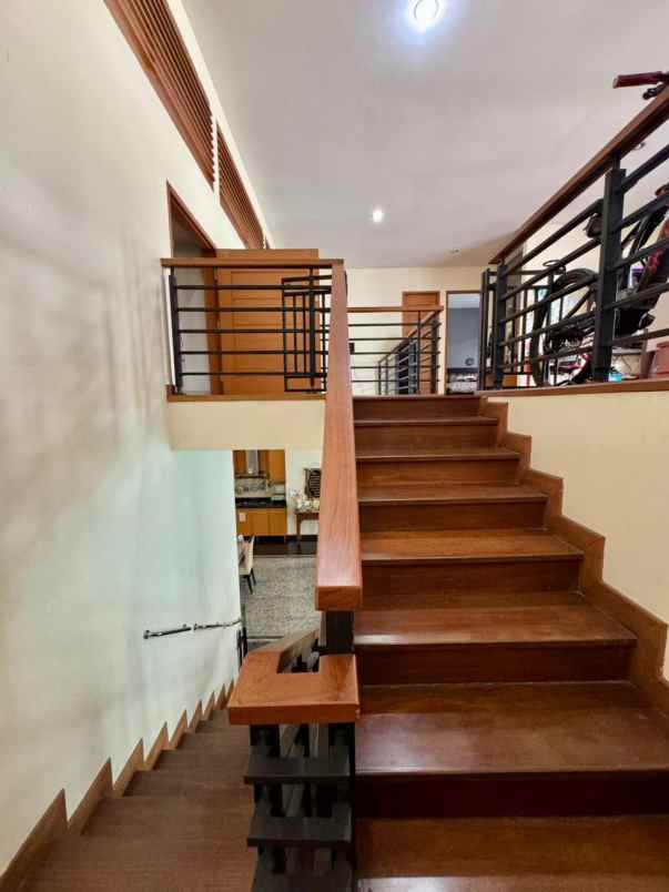 dijual rumah cinere estate blok a