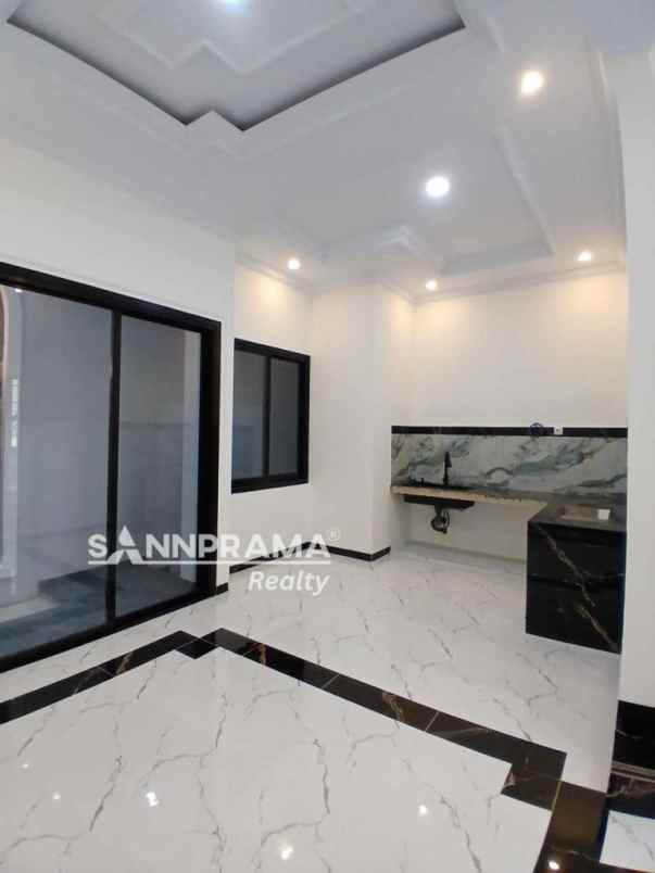 dijual rumah cipedak